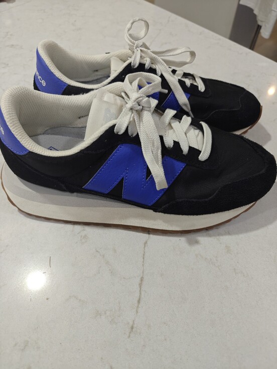 New Balance Shoes - NEW || NEW BALANCE || Size 8